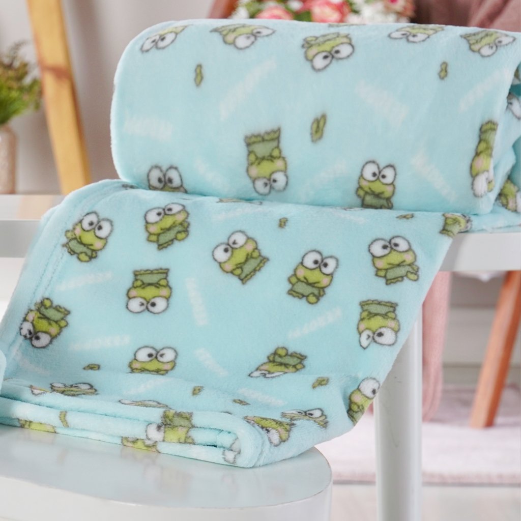 Manta com Naninha Coral Fleece Turma da Hello Kitty 75x100cm Keroppi