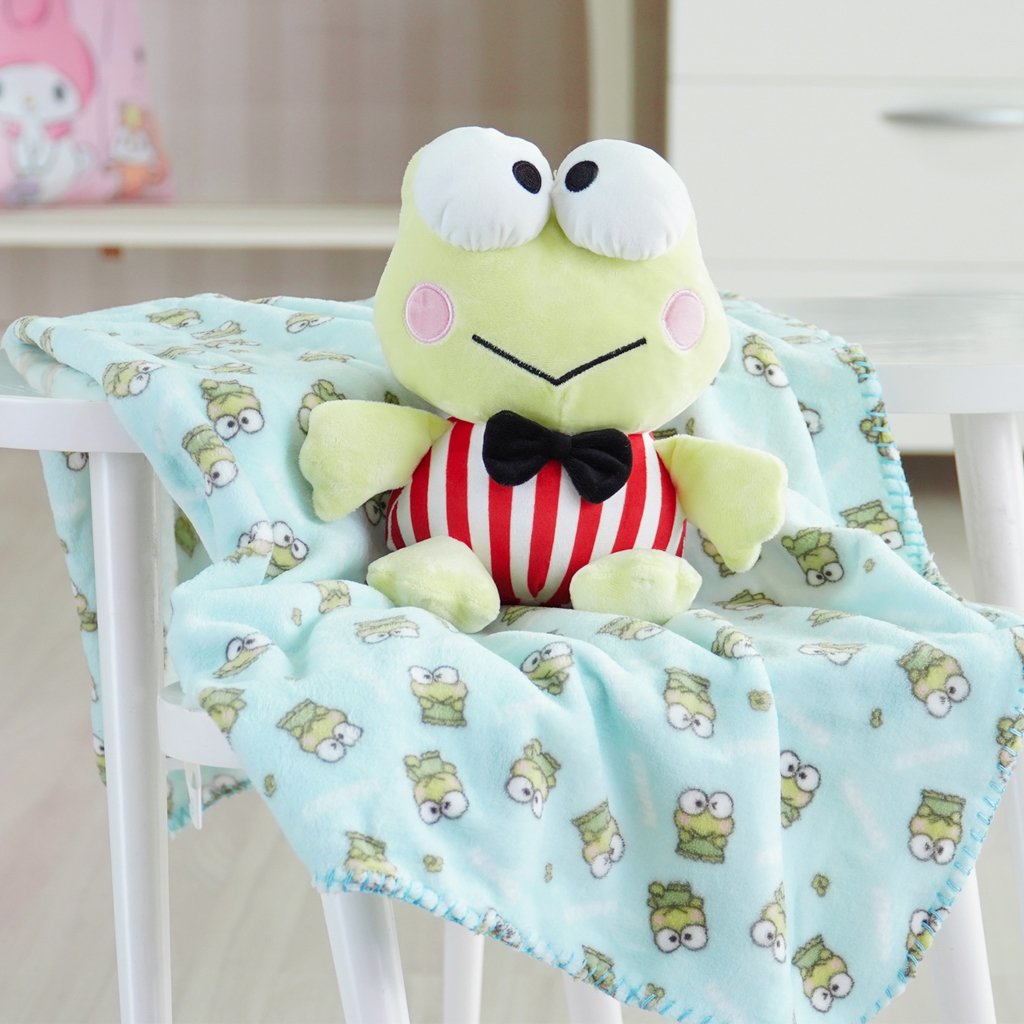 Pelúcia com Manta Coral Fleece Turma da Hello Kitty 100x75cm Keroppi