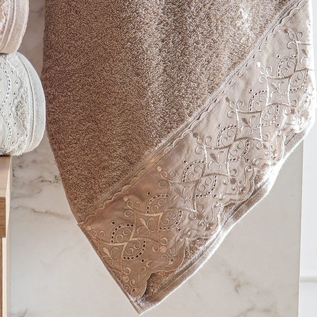 Toalha de Rosto Broderie 50x75cm 100% Algodão 400g/m² Marrom