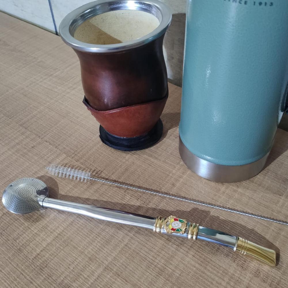 Bomba de Chimarrão Inox 25cm Mil Furos Brasão Bojo Rosca Escovinha Bortonaggio