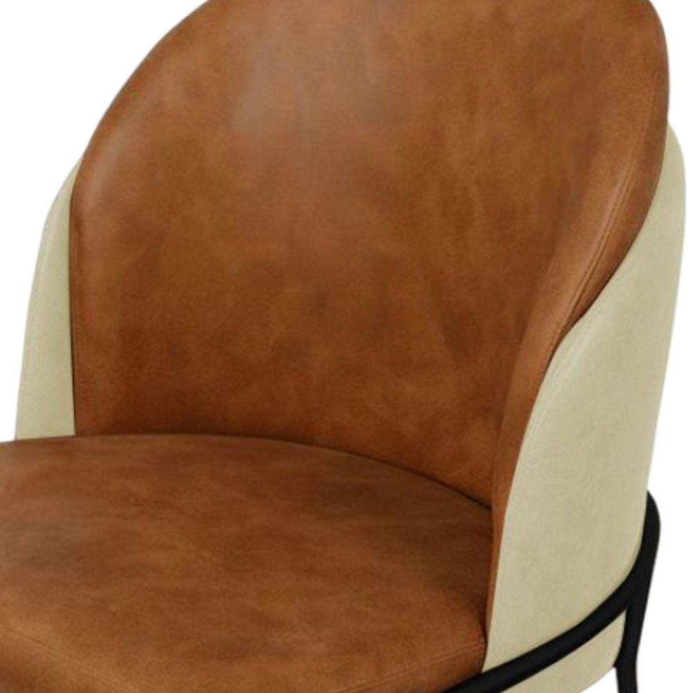 Cadeira Aurora Couro Caramelo com Pérola Metal Preto
