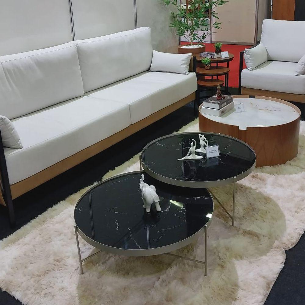 Conjunto Mesa de Centro Itália Tampo Marmorizado Preto e Pés Metal Champanhe