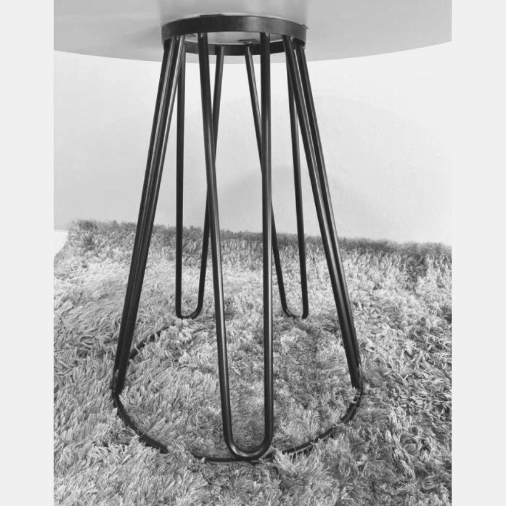 Mesa de Jantar Rubi Off White com Base de Metal Cobre