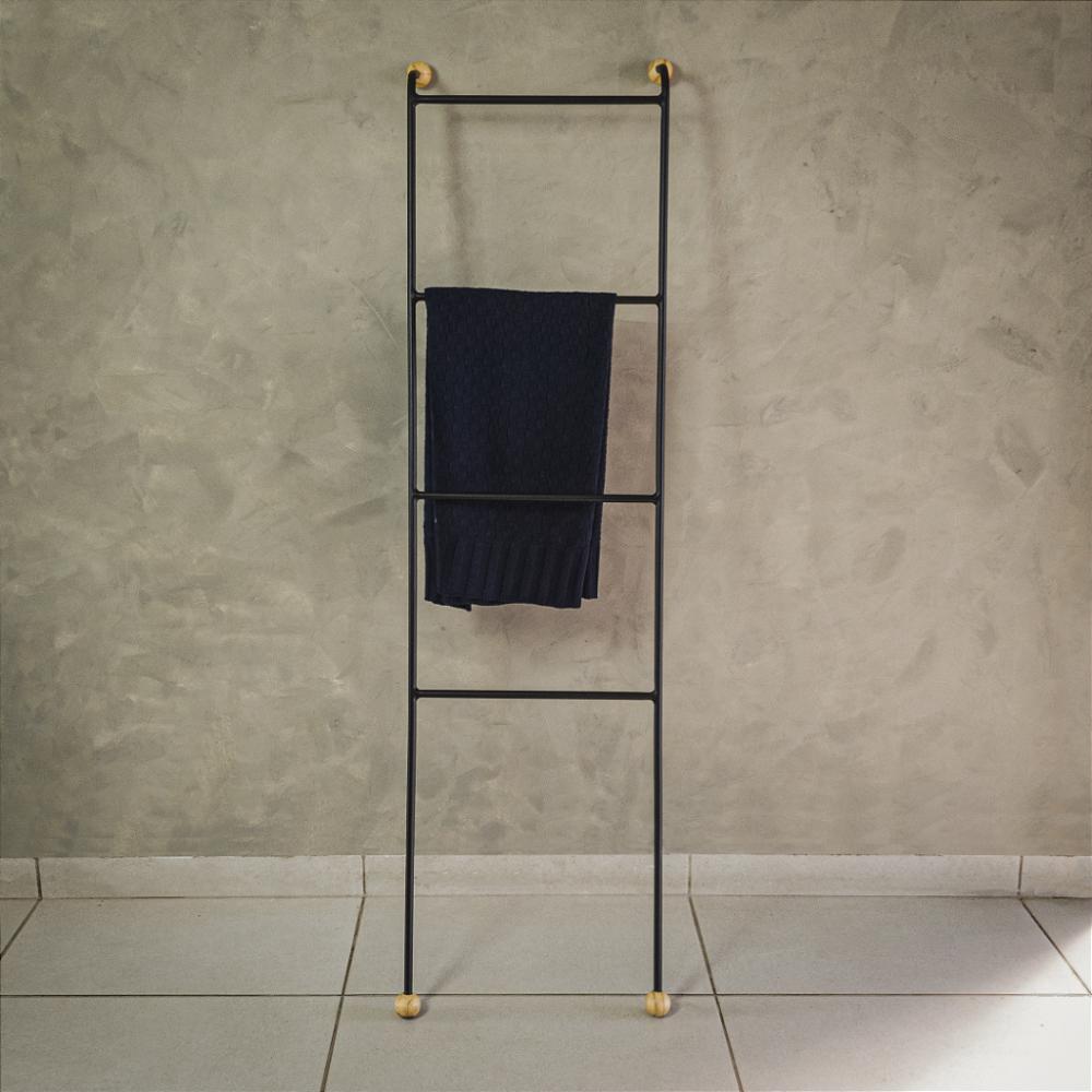 Cabideiro Escada Decorativa Form Cor:Preto
