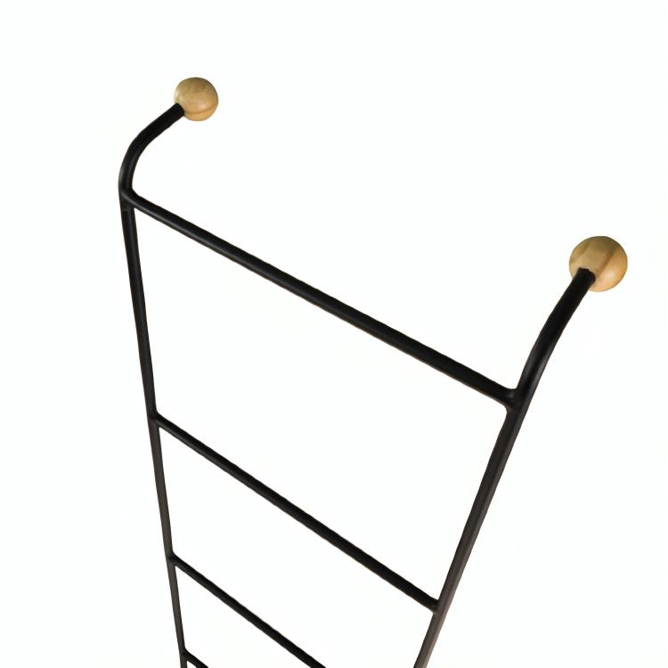 Cabideiro Escada Decorativa Form Cor:Preto