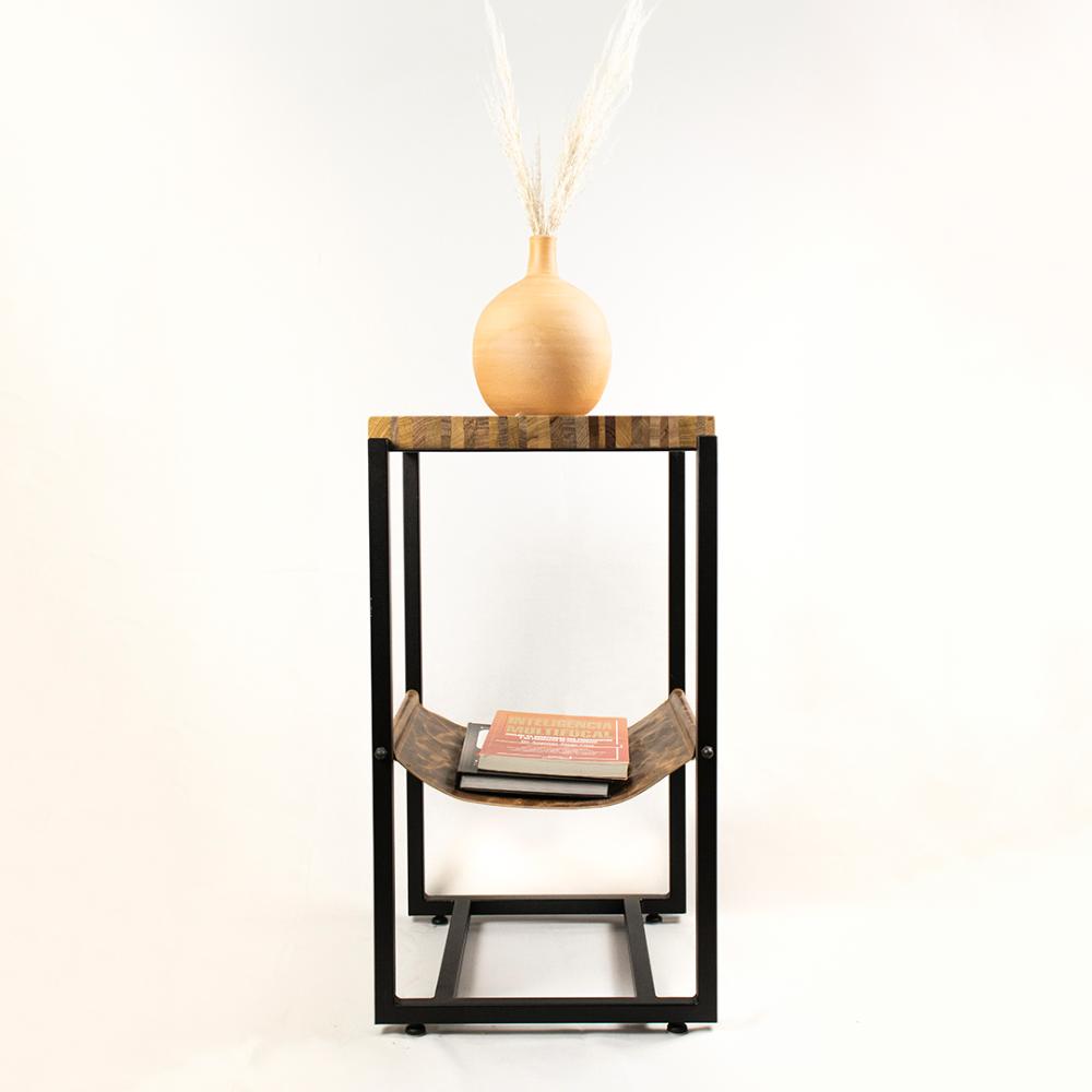 Mesa de apoio Grajaú cor:PRETO