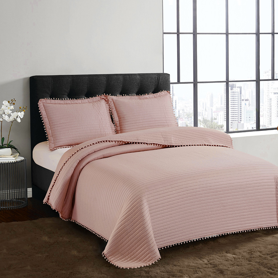 Colcha Queen Pompom com 2 Fronhas Rosê