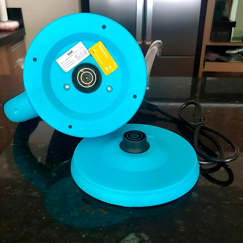 Chaleira Elétrica Aço Inox 1.8L Azul 110V - Água Quente Rápida e Segura! 
