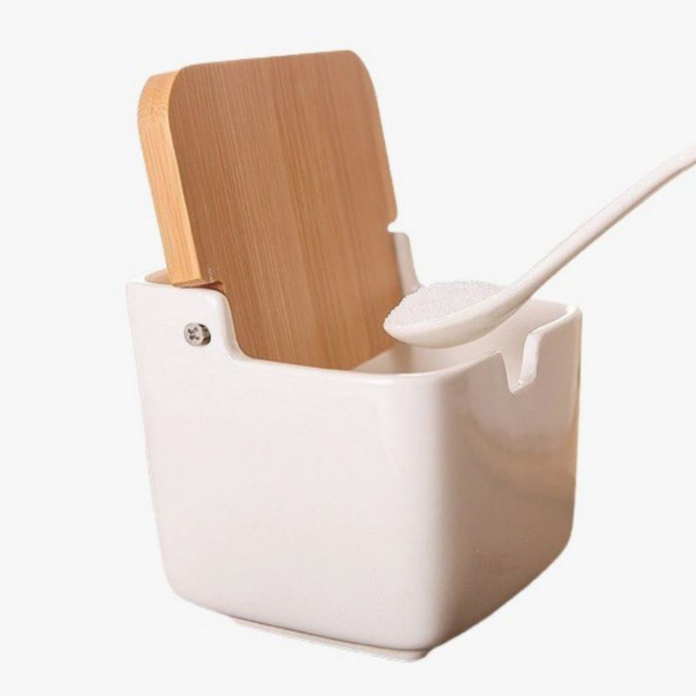 Saleiro De Mesa Em Porcelana Com Tampa de Bambu e Colher 