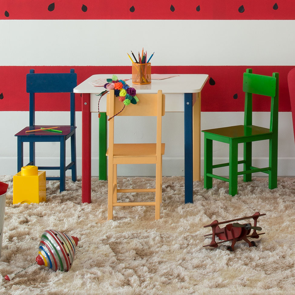 Conjunto de Mesa Quadrada com 4 Cadeiras Ferrum I Colorido