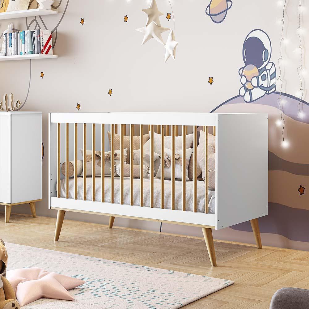 Quarto de Bebê Lígia Berço 3 em 1 com Grades de Madeira Cômoda 4 Gavetas Infantil com Porta Branco Fosco Carolina Baby