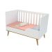 Quarto de Bebê Lígia Retrô Berço 3 em 1 Ludmila Cômoda 4 Gavetas com Porta Branco com Bétula Carolina Baby