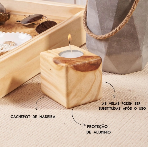 Vela única decorativa com base de madeira