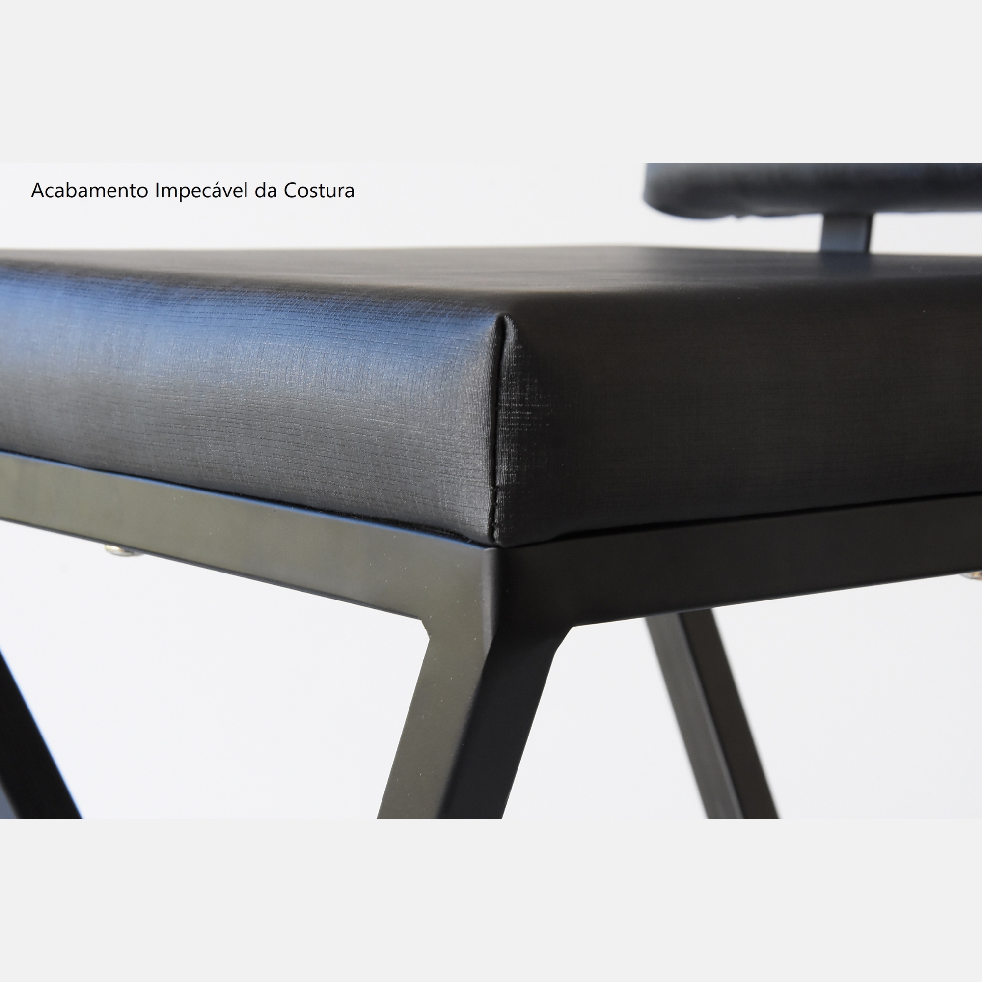 Banqueta Média Industrial Cozinha Bar Balcão Bistro Zenite com Encosto Metalon Preto 65cm