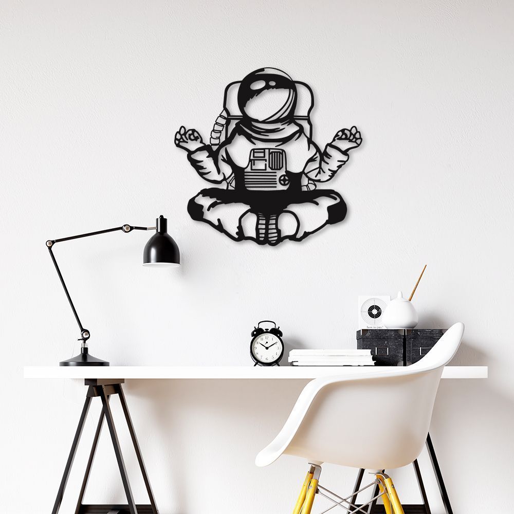Quadro Escultura Astronauta Meditando 60x57 Preto