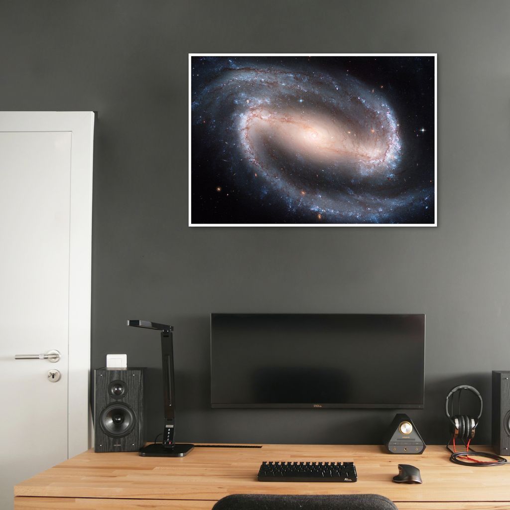 Quadro Galáxia Espiral NGC 1300 43x30 Filete Branco
