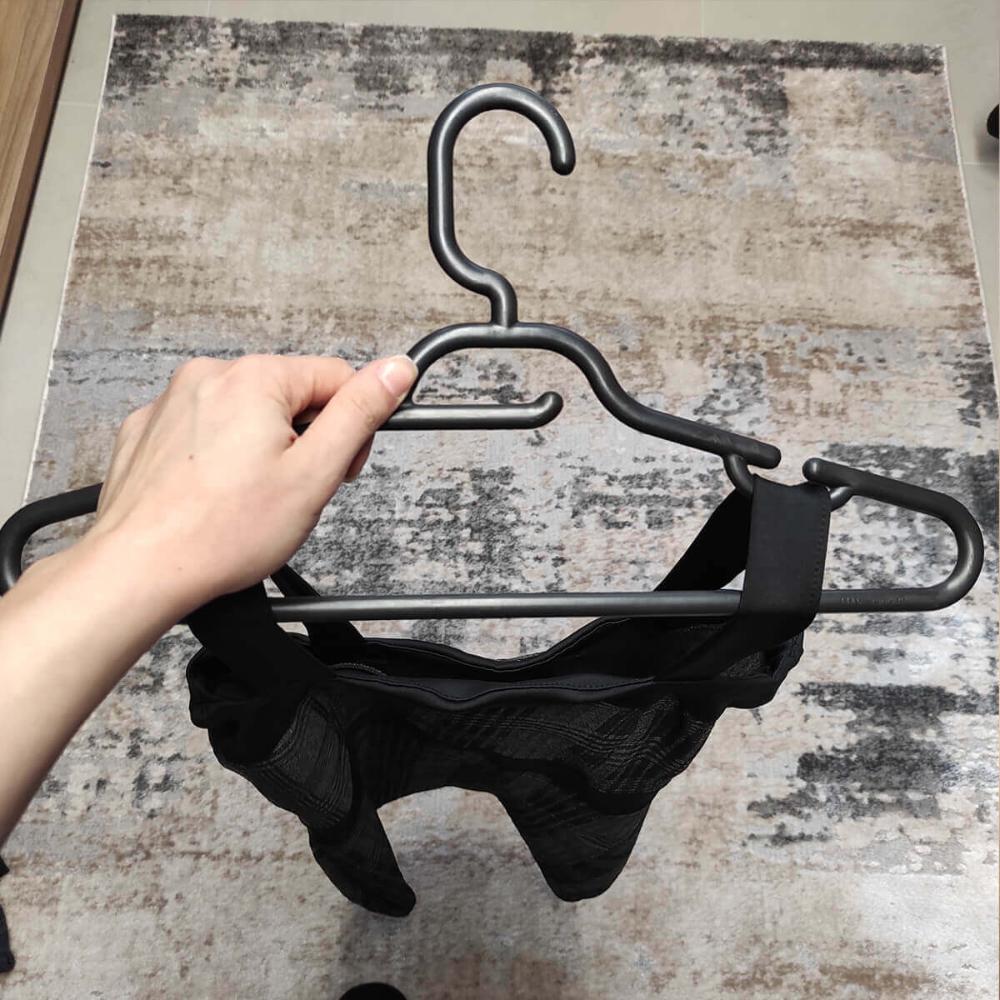 12 Cabides com Cava para Vestidos Alçinhas Regata Preto Loja