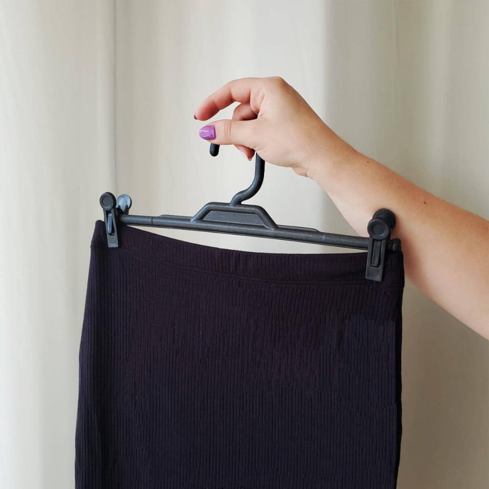 Kit 50 Cabides com Presilhas Preto para Lojas Plástico Prend