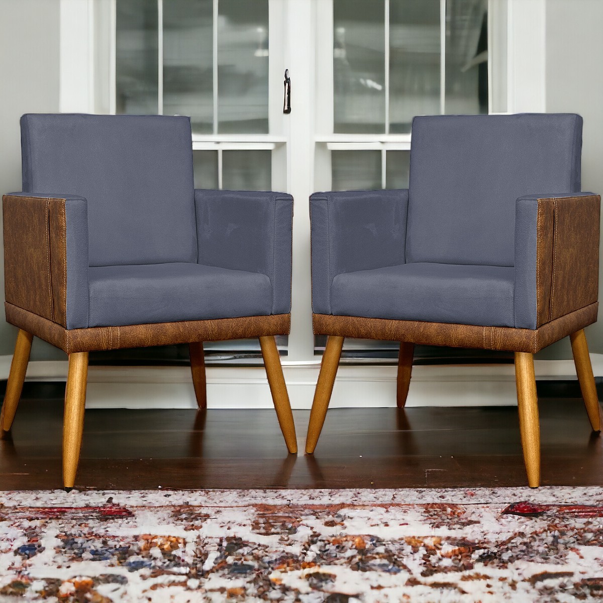 Kit 2 Poltronas Decorativa Para Sala Recepção Consultório Cadeira Lis Corino Peroba e Suede Cinza