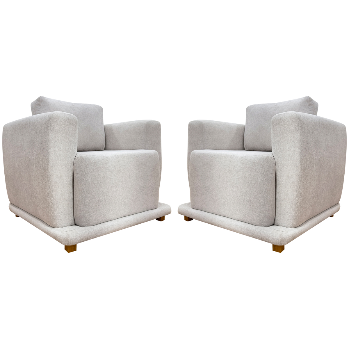 Kit 2 Poltronas Decorativas Bridge Para Sala Luxo Confortável Reforçadas Bouclé Bege Premium