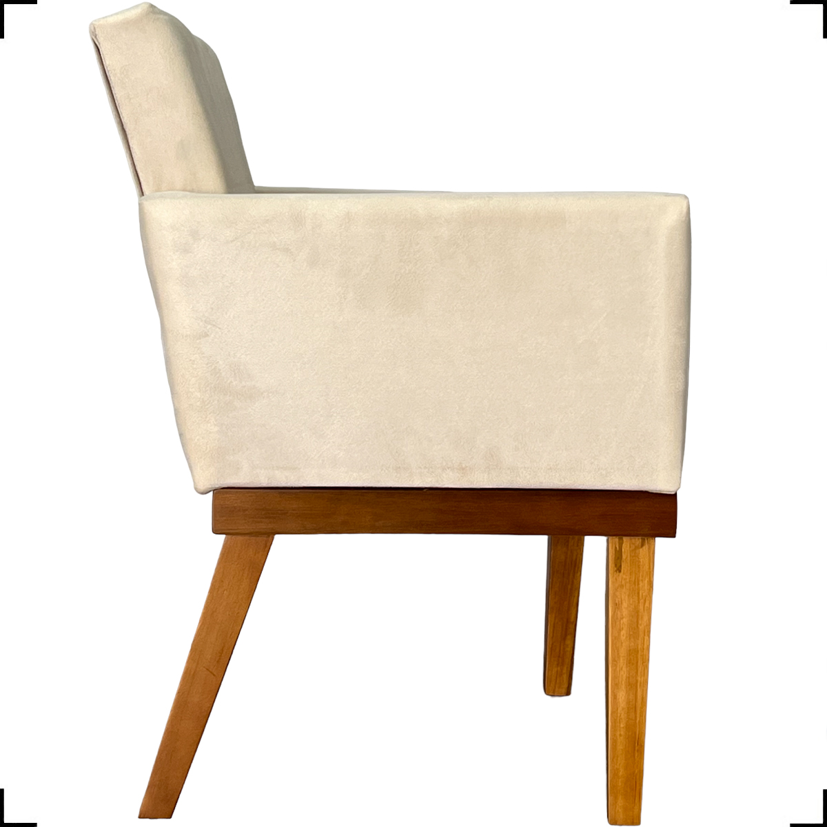 Kit 2 Poltronas Decorativas Divine Base Reforçada De Madeira Suede Bege - Clique E Decore