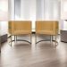 Kit 2 Poltronas Decorativas Luna Para Sala de Estar Escritório Recepção Suede Mostarda Base de Ferro Champagne