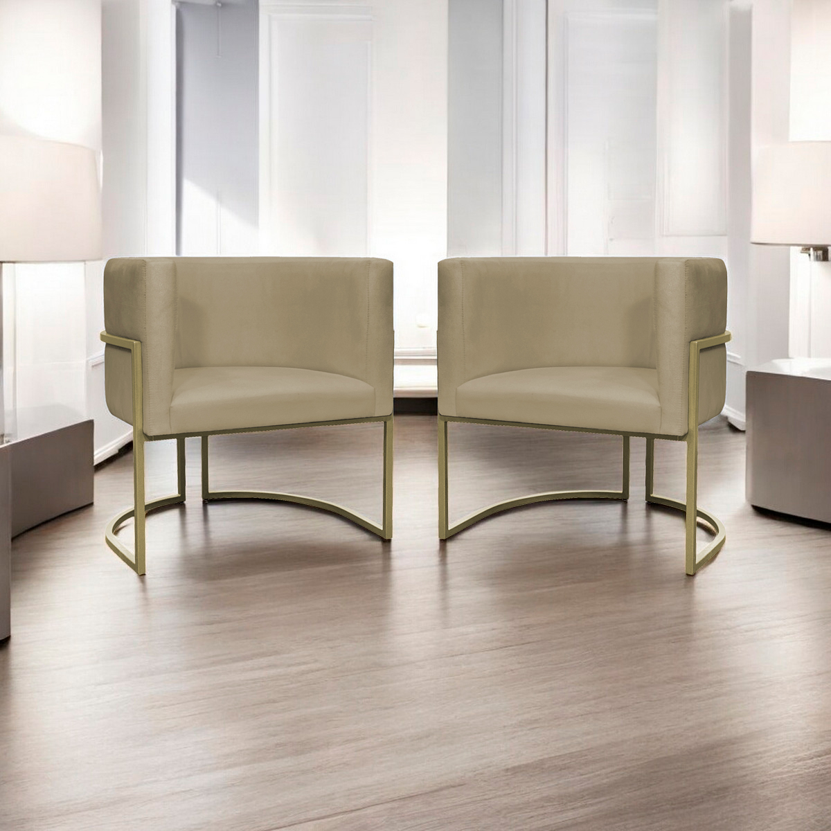 Kit 2 Poltronas Decorativas Luna Para Sala de Estar Escritório Recepção Suede Nude Base de Ferro Champagne