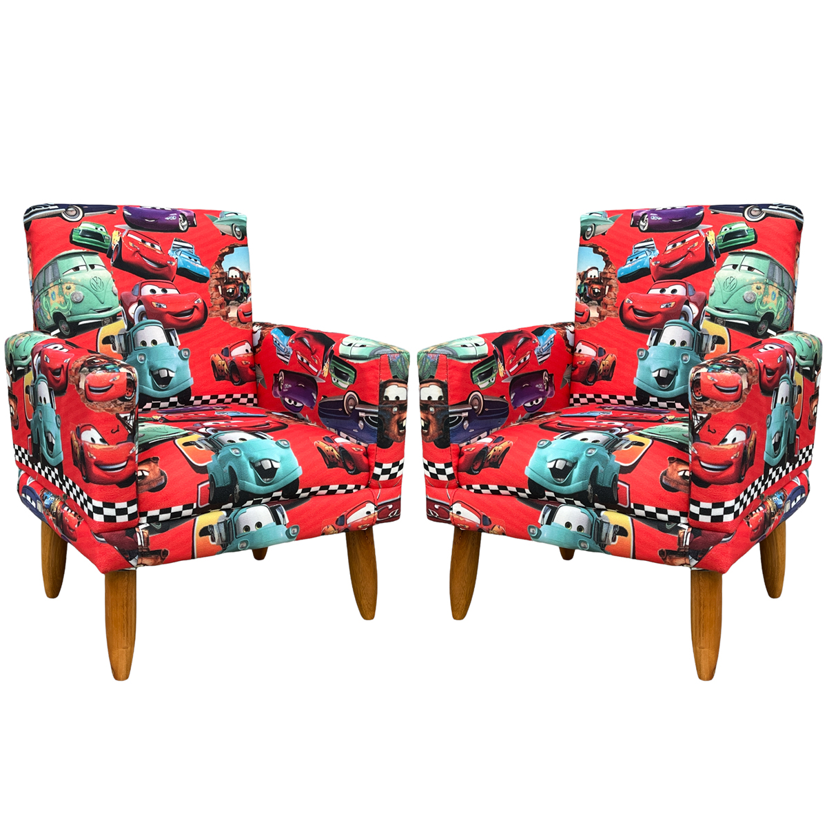 Kit 2 Poltronas Decorativas Nina Infantil Para Quarto Infantil Suede Estampa Carros Pé Castanho