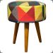Kit 2 Poltronas Decorativas Para Sala Nina + Puff Estampa Triângulo Colorido Pé Castanho - Clique E Decore