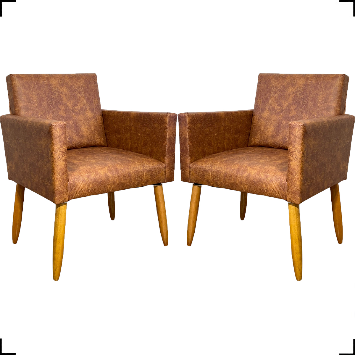 Kit 2 Poltronas Decorativas Para Sala Nina Corino Peroba Pé Castanho - Clique E Decore