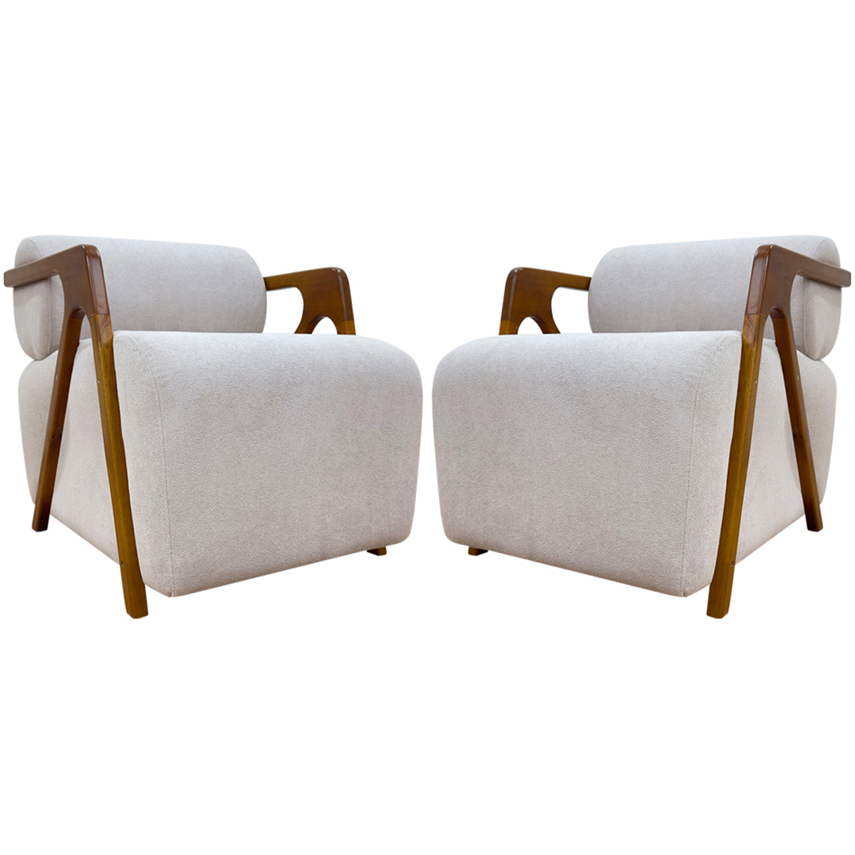 Kit 2 Poltronas Decorativas Para Sala Recepção Confortável Em Madeira Maciça Chloe Bouclé Bege
