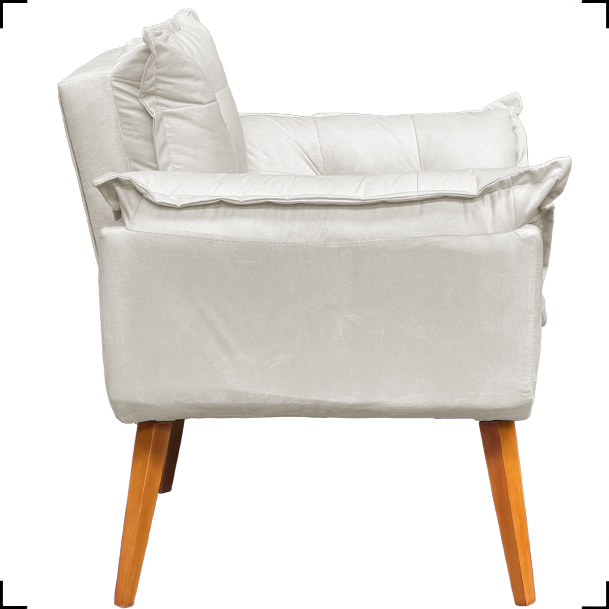 Kit 2 Poltronas Decorativas Para Sala Recepção Manicure ePuff Decorativo Para Quarto Penteadeira Suede Bege