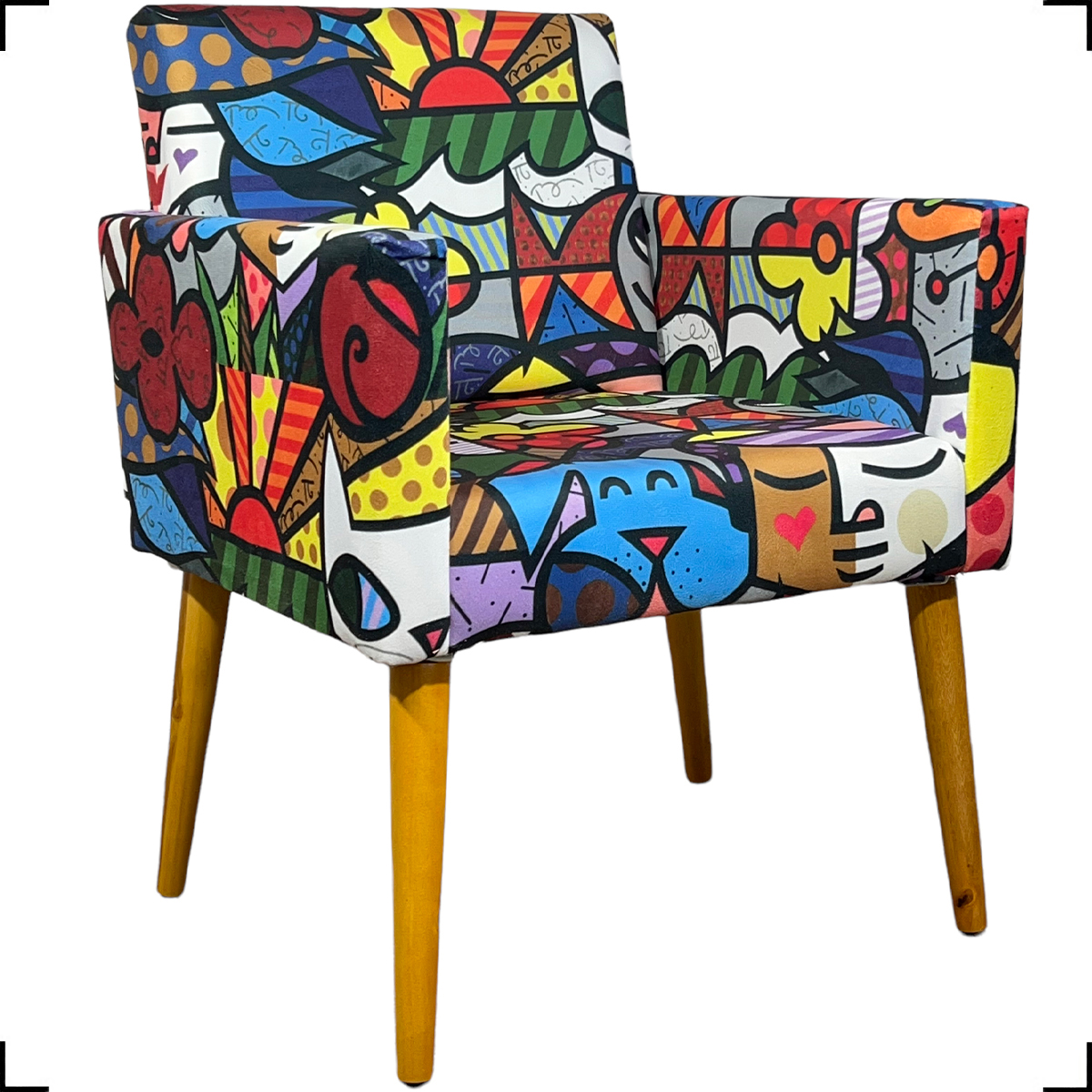 Kit 2 Poltronas Decorativas Reforçadas Nina Estampa Romero Brito Gatinho Pé Castanho - Clique E Decore