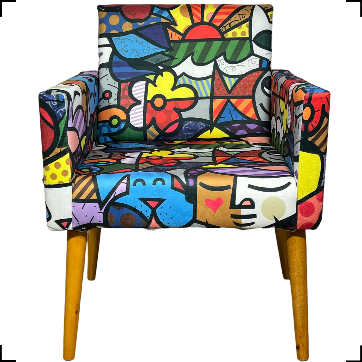 Kit 2 Poltronas Decorativas Reforçadas Nina Estampa Romero Brito Gatinho Pé Castanho - Clique E Decore