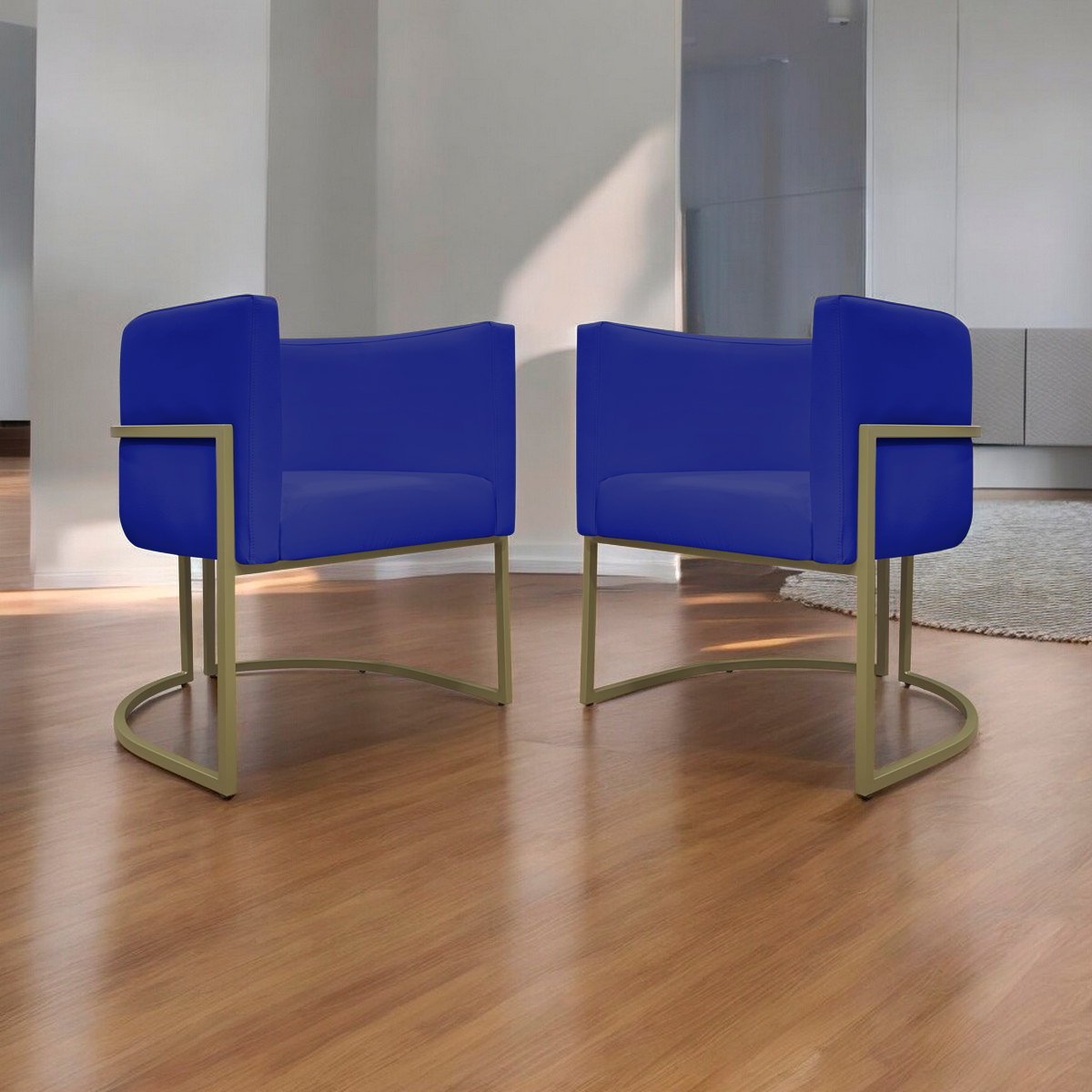 Kit 2 Poltronas Decorativas Reforçadas Para Sala Luna Escritório Consultório Recepção Corino Azul Royal Base de Ferro Champagne