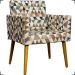 Kit 2 Poltronas Decorativas Reforçadas Para Sala Nina Estampa Triângulo Bege Pé Castanho - Clique E Decore