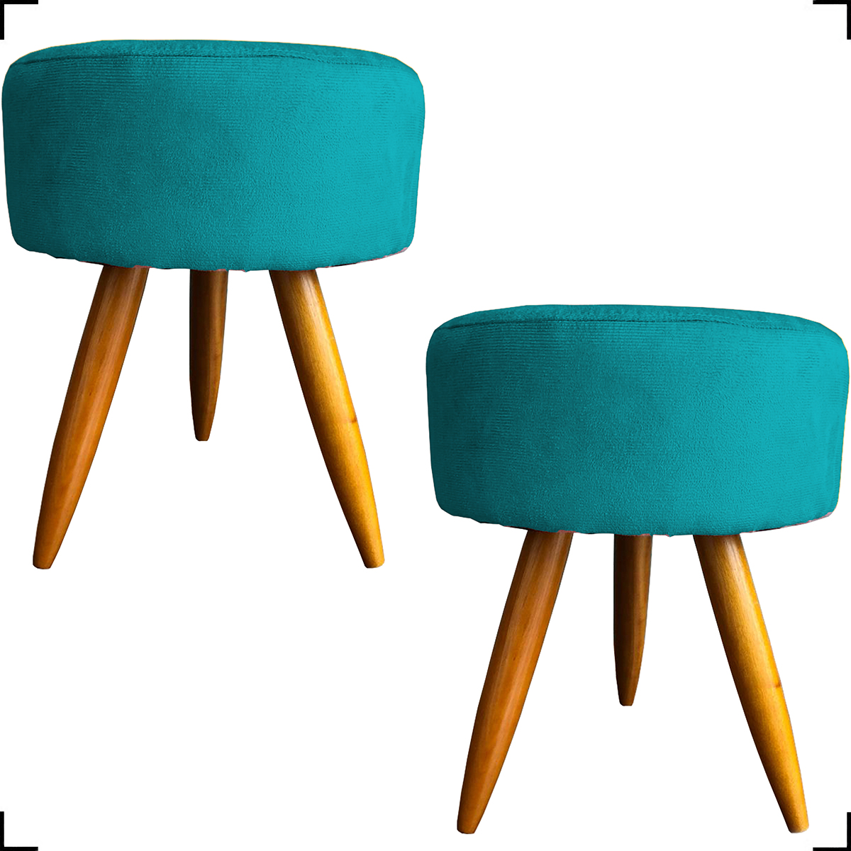 Kit 2 Puff Decorativos Para Sala, Quarto, Manicure Redondo Suede Azul Turquesa Pé Castanho - Clique E Decore