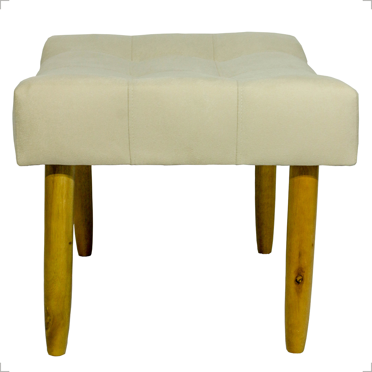 Kit 2 Puff Decorativos Para Sala, Quarto, Penteadeira Requinte Suede Bege Pé Castanho - Clique E Decore