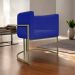 Poltrona Decorativa Para Sala Luna Reforçada Escritório Consultório Recepção Corino Azul Royal Base de Ferro Champagne