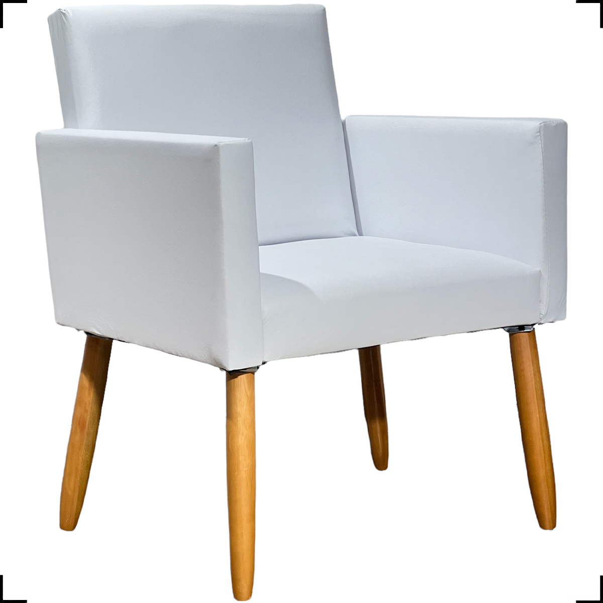 Poltrona Decorativa Para Sala Recepção Consultório Escritório Nina Corino Branco