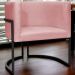 Poltrona Decorativa Para Sala Recepção Manicure Escritório Luna Suede Rosê Base de Ferro Preto