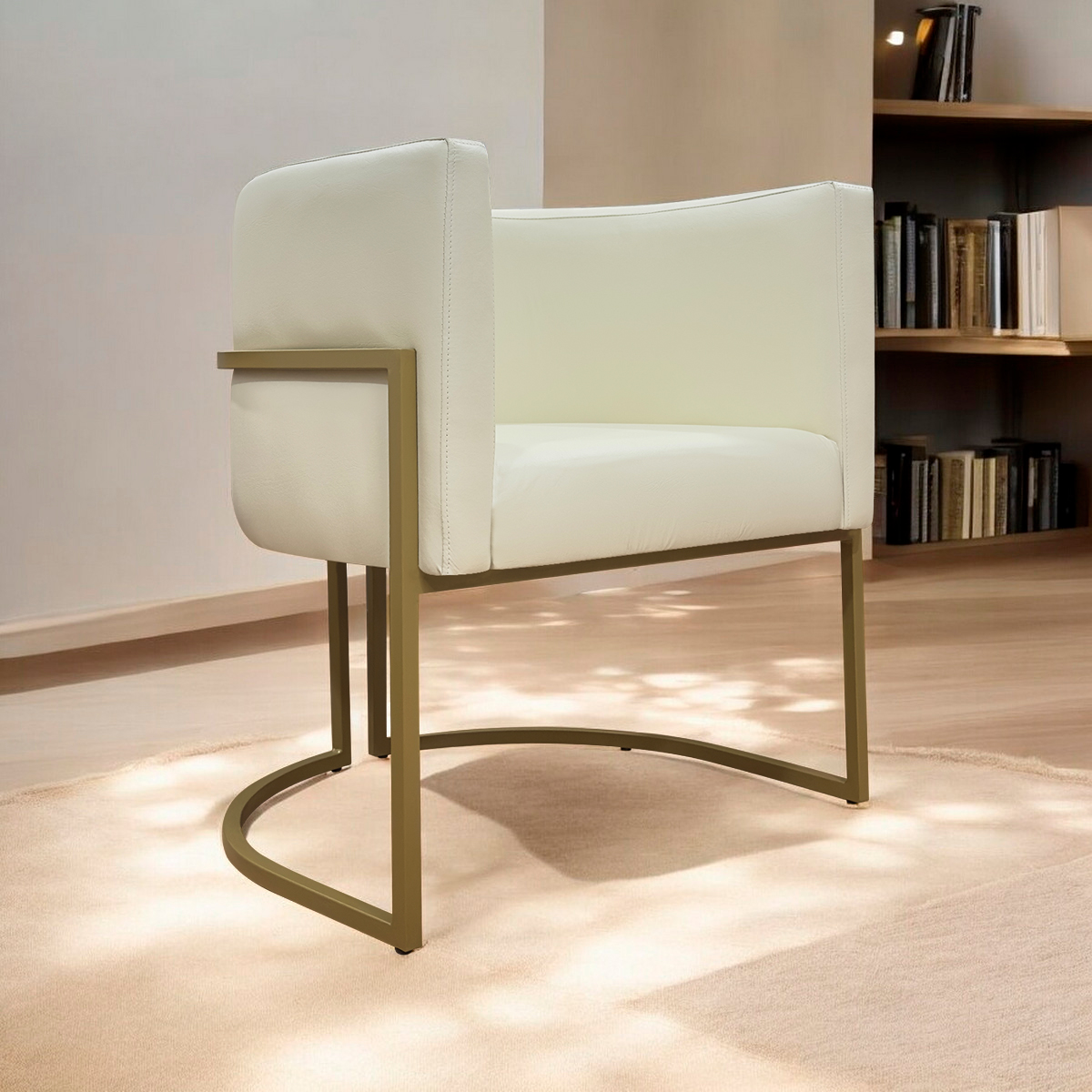 Poltrona Decorativa Recepção Luna Tecido Sintético Bege Base de Ferro Dourada