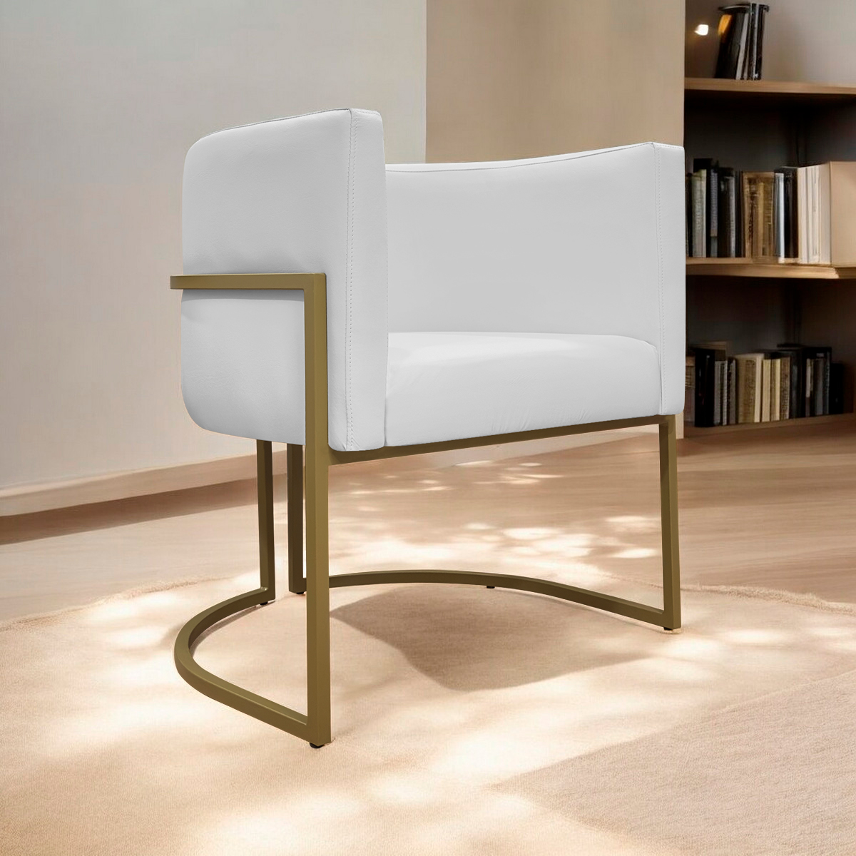 Poltrona Decorativa Recepção Luna Tecido Sintético Branco Base de Ferro Dourada