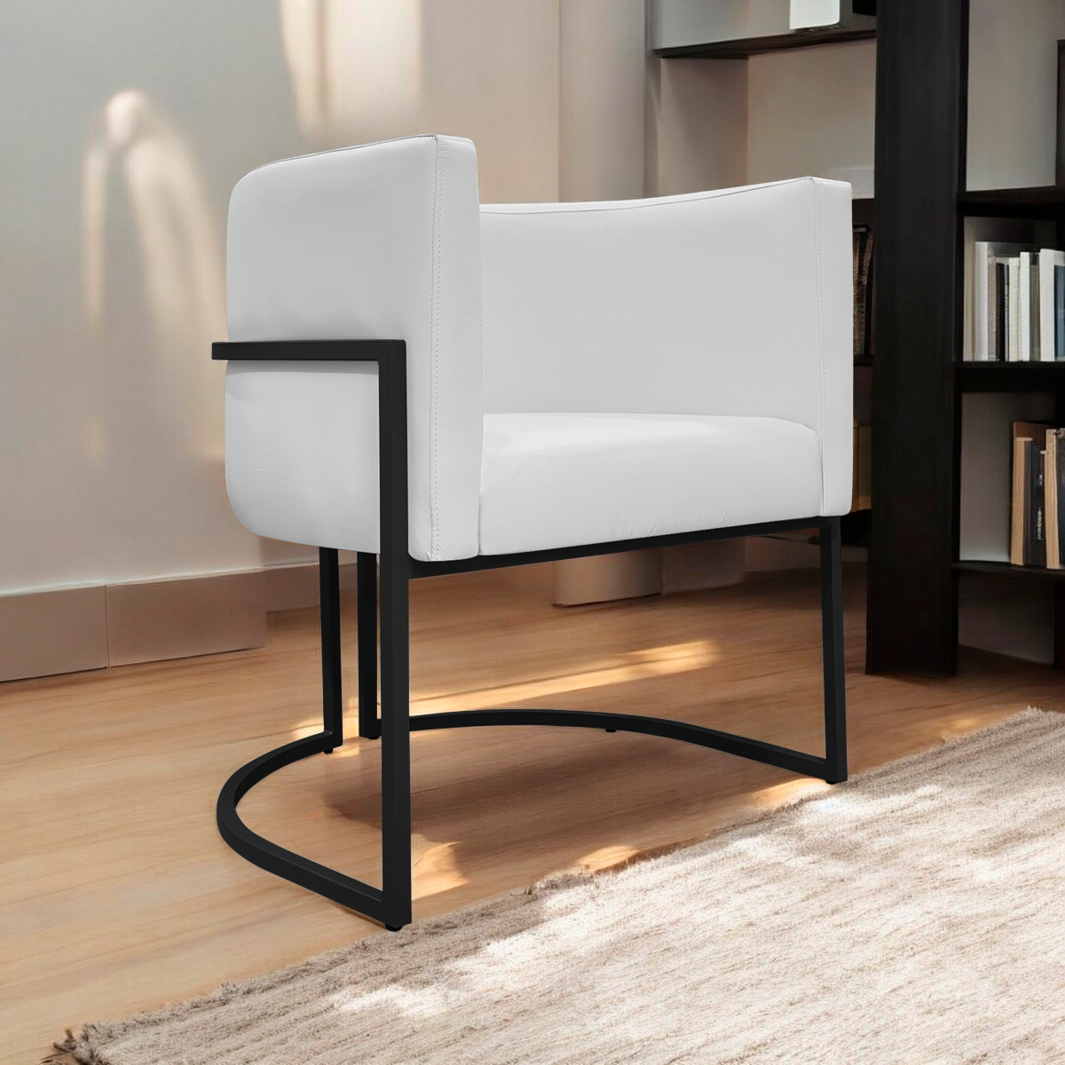 Poltrona Decorativa Recepção Luna Tecido Sintético Branco Base de Ferro Preta