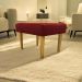 Puff Decorativo Para Sala Charme Suede Vermelho Pé Castanho - Clique E Decore
