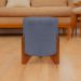 Puff Decorativo Redondo Confortável Para Sala Penteadeira Eloah Suede Cinza