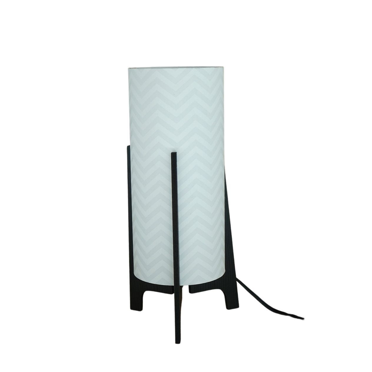Abajur Tripé Madeira Preta e Cúpula Chevron Branco 32 cm x 15 cm
