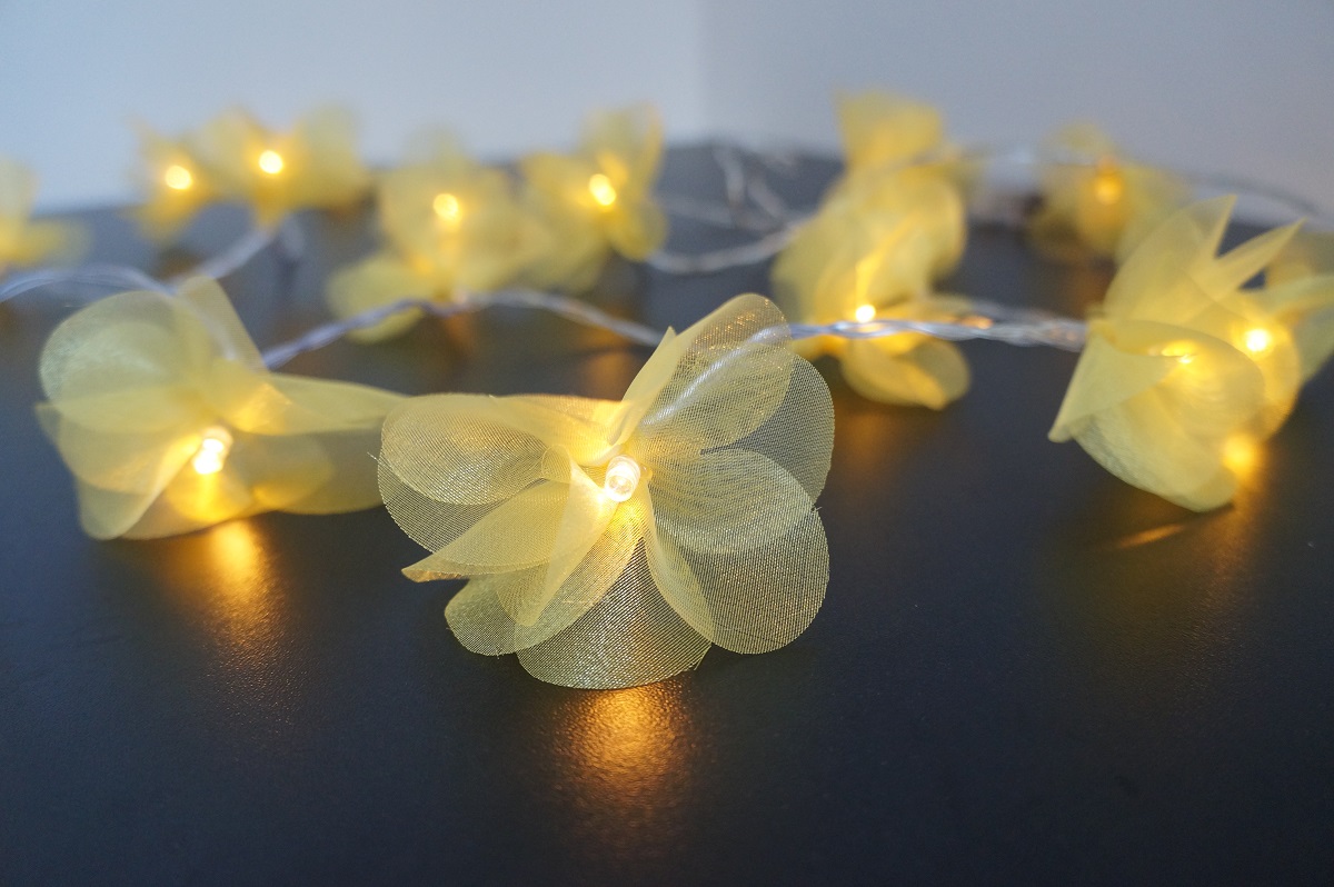 Cordão Luminoso Luz de Fada Pompom Amarelo