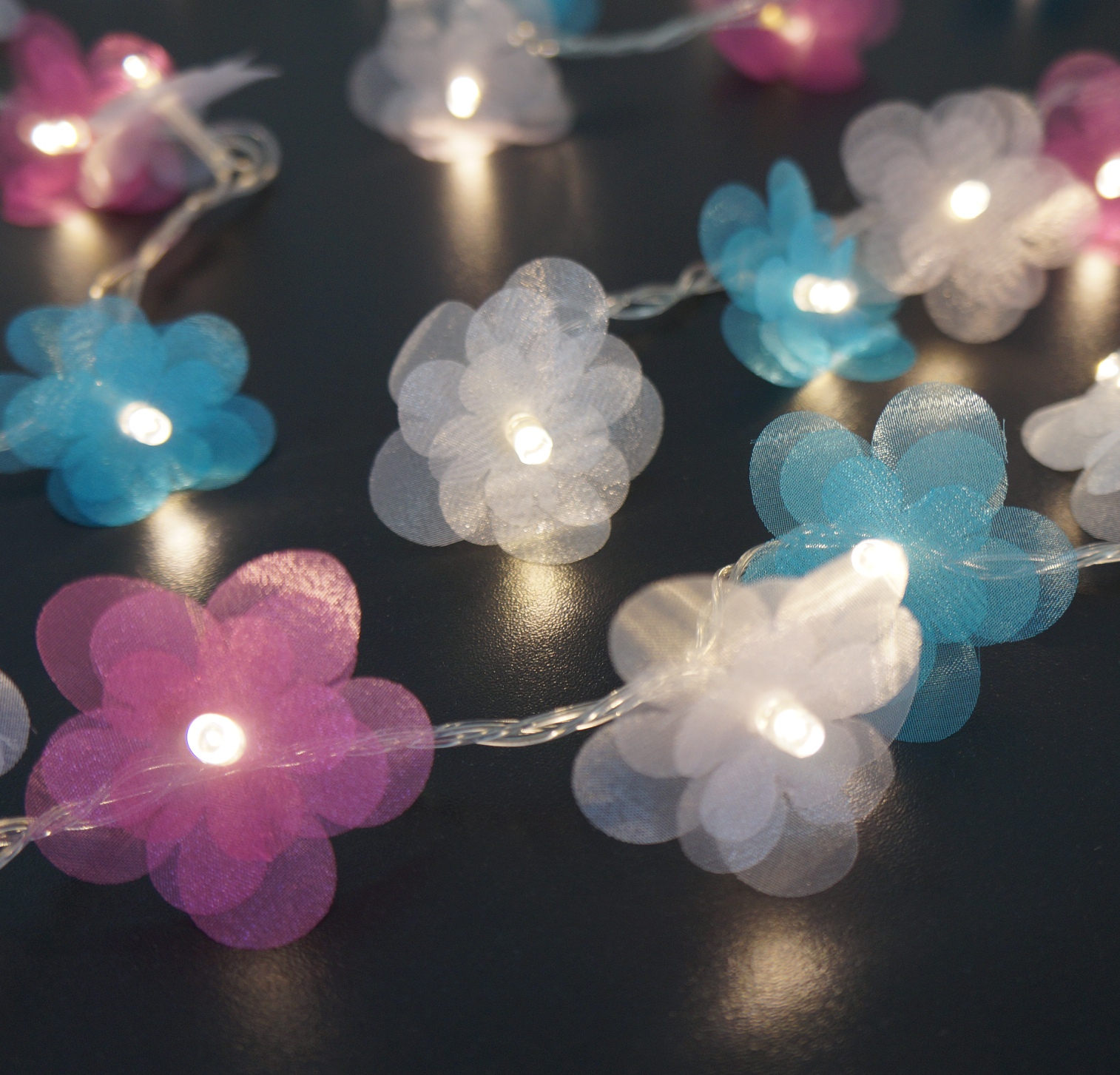 Cordão de Luz - Luz de Fada Florzinha Organza Colorida Pilha 20 Leds