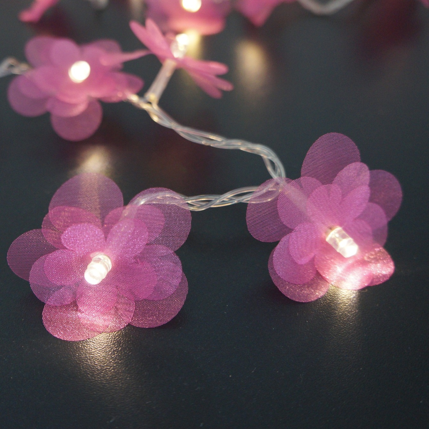 Cordão de Luz - Luz de Fada Florzinha Organza Pink à Pilha 20 Leds